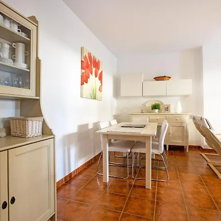 Belvilla By Oyo Beachfront Zahara Apartment