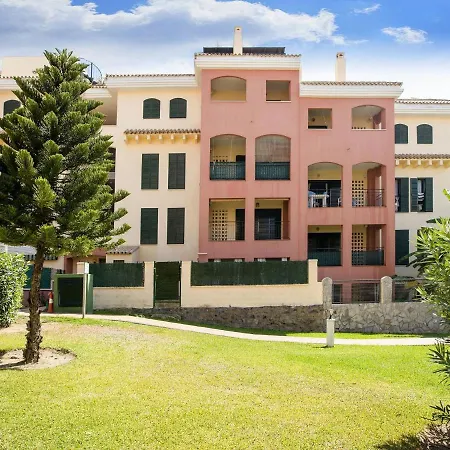 Belvilla By Oyo Beachfront Zahara Apartment *