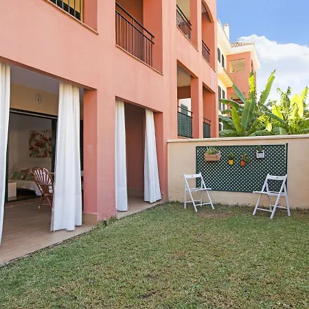 Belvilla By Oyo Beachfront Zahara Apartment *