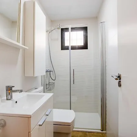 Belvilla By Oyo Beachfront Zahara Apartment